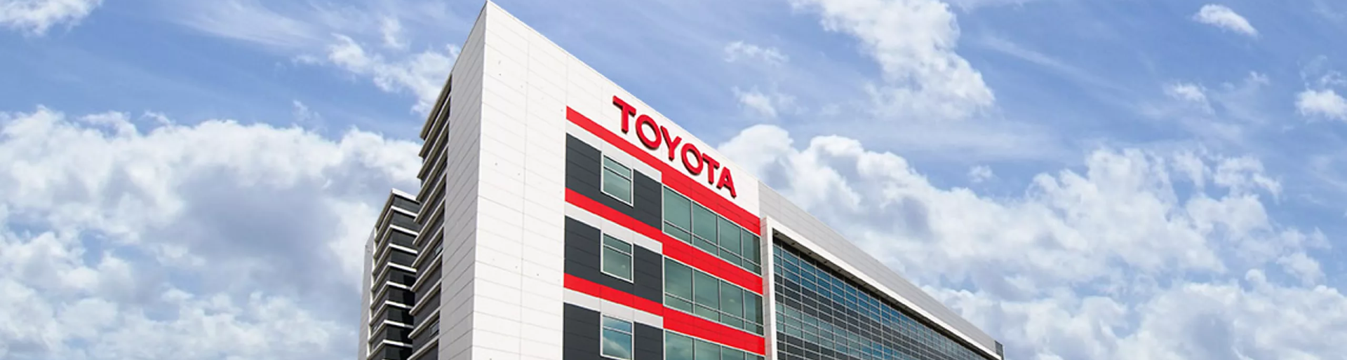 Изображение на странице TOYOTA ПОДВЕЛА ИТОГИ ПРОДАЖ В РОССИИ ЗА 2021 ГОД Тойота Центр Орёл